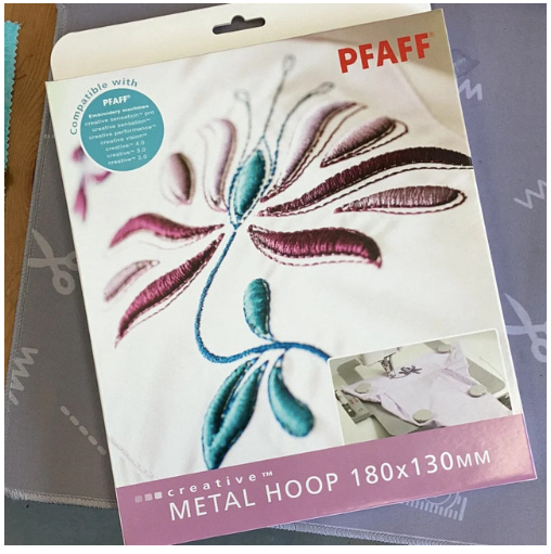 PFAFF Creative Metal Hoop 180mm x 130mm 821034096