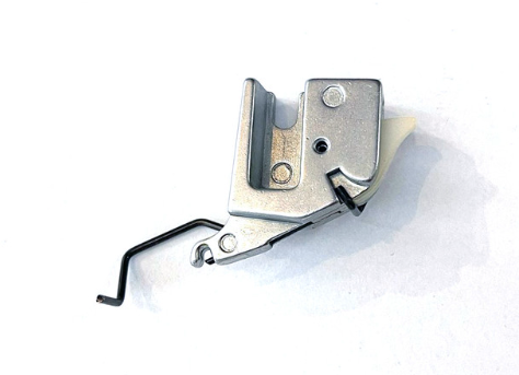 PFAFF Presser Foot Shank for Serger / Overlock Machine 29-924993-70 / 517