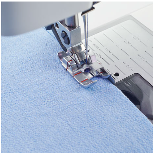 PFAFF Perfect ¼” Foot with guide for IDT™ System 821063096