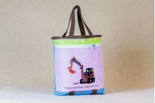 PFAFF Creative Ambition™ 640 + Free 10 embroidery thread