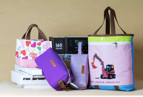 PFAFF Creative Ambition™ 640 + Free 10 embroidery thread