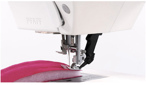 PFAFF Quilt Expression™ 710