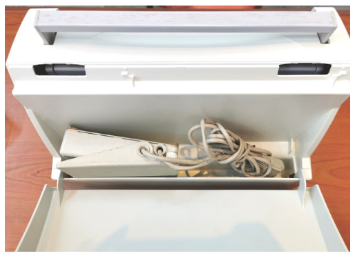 PFAFF Sewing Machine Hardcover with 1 compartment