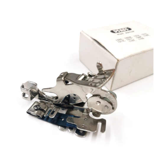 PFAFF Ruffler Foot for Classic / Vintage Sewing Machine Year 1970s - 1986s 1222E , 1221 , 1229 etc